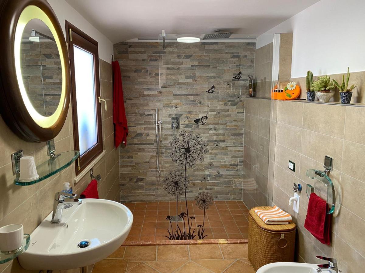 Apartmán Alloggio A Via Impero Lenola Exteriér fotografie